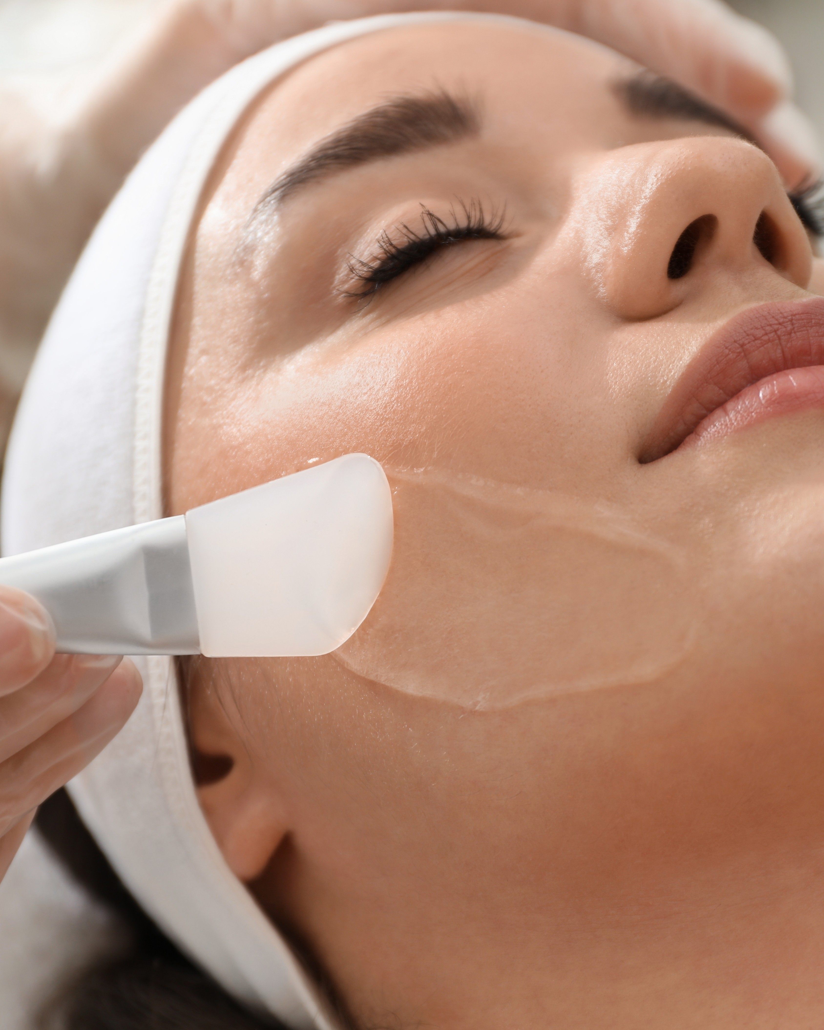Advanced Clinical Grade Chemical Peels Therapy